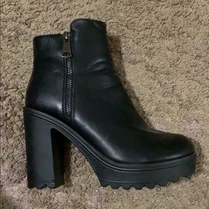 Brand new heel black booties